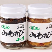 山わさび磯のり味（1本100ｇ）：648円（税込）・ 山わさび醤油味（1本100ｇ）：540円（税込）