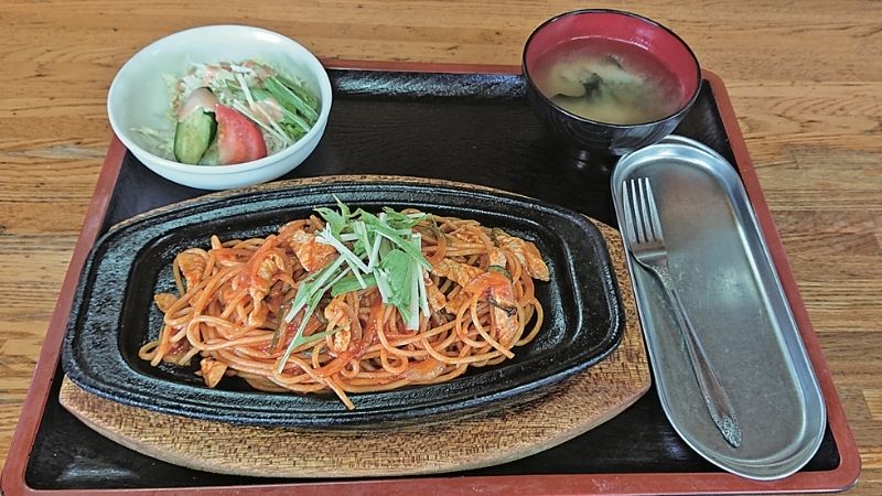 お食事の店「マギー」 のナポリタン