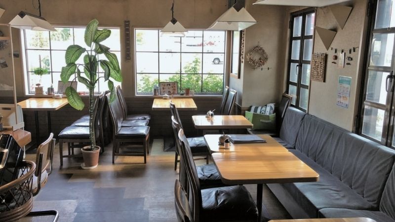 Coffee shop えるぴすの店内